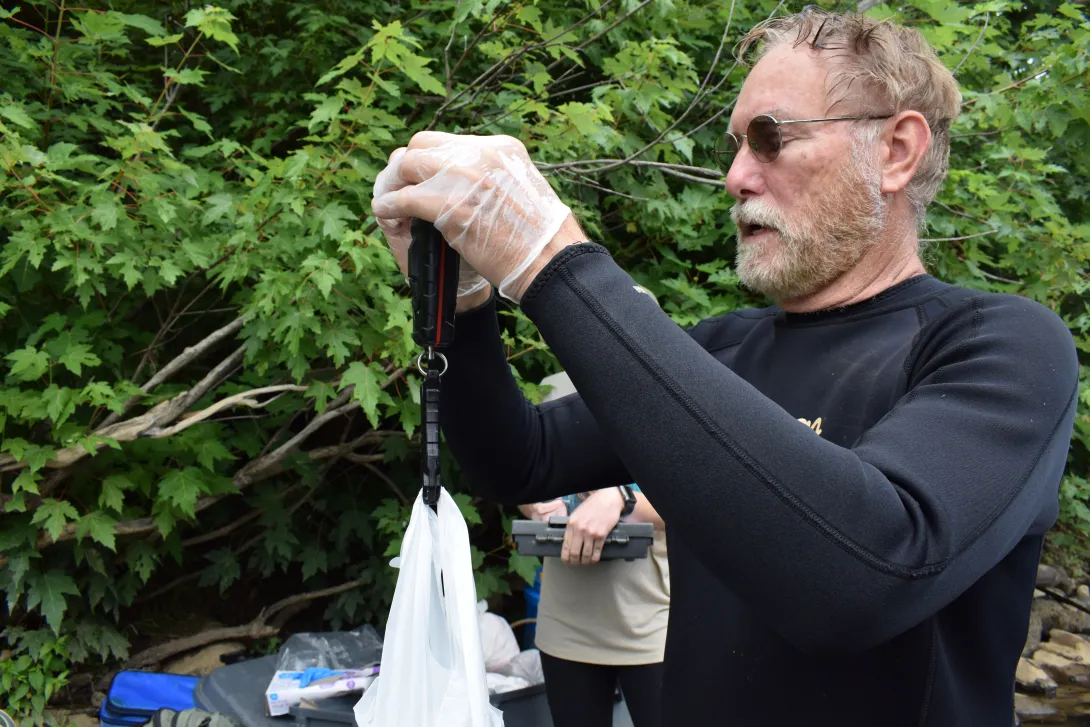 Recording details, such as weight and physical appearance, is an important piece of fieldwork.  